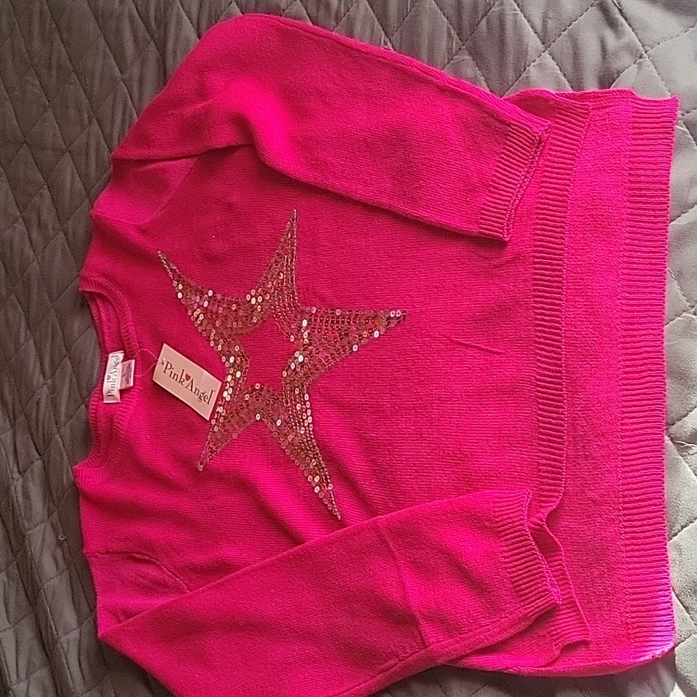 Big girsl, lightweight,pink sweater w/sequin star.